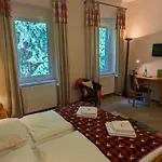 לינה וארוחת בוקר Naturhotel Forsthaus אנברג - בוכהולץ