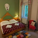 לינה וארוחת בוקר Naturhotel Forsthaus אנברג - בוכהולץ