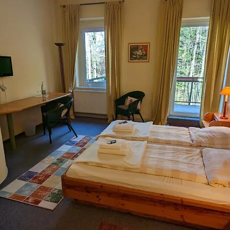 Naturhotel Forsthaus Bed & Breakfast *
